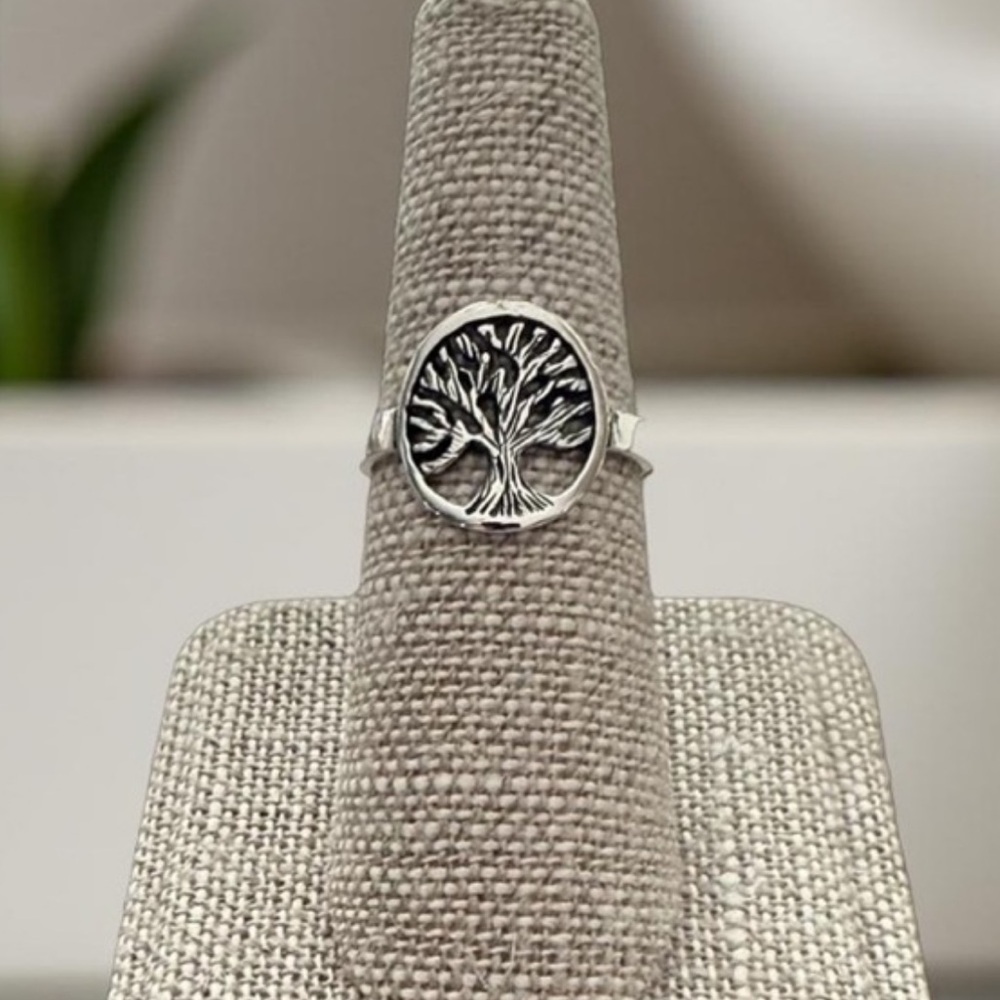 NWT 925 Sterling Silver Tree of Life Ring! Available in Sizes 6-10! NEW!